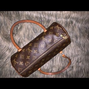 louis-vuitton papillon 26 Mini Pochette